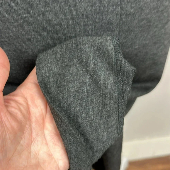 Just Taylor fitted knit cap-sleeve dress with neckline embellishment - Picture 7 of 10